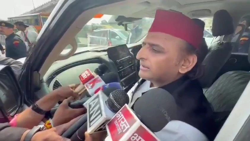 अखिलेश यादव का सरकार पर हमला, बोले अपमान करने वालों को सजा क्यों नहीं