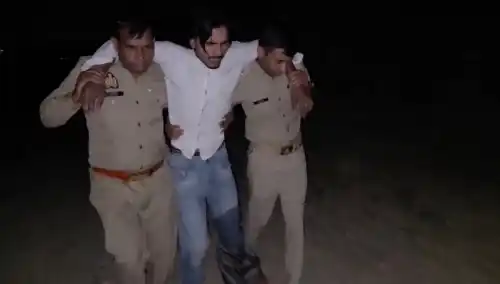अमरोहा में पुलिस-गौ तस्करों के बीच मुठभेड़, ताबड़तोड़ फायरिंग के बाद दो आरोपी गिरफ्तार