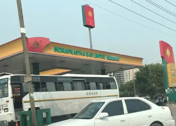 दिल्ली-NCR में फिर बढ़े CNG के दाम, 10 दिनों में तीसरी बार हुई बढ़ोतरी, आम लोगों पर बढ़ा बोझ