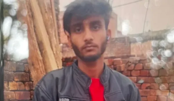 रविवार से लापता था तरुण, तीन दिन बाद ईंख के खेत में मिला खून से लथपथ शव