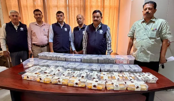 6 साल तक दबी रही शिकायत... फिर खुला दौलत का साम्राज्य, परिवहन अधिकारी के घर विजिलेंस की रेड में करोड़ो की संपत्ति का खुलासा