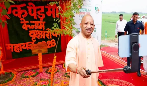 35 करोड़ पौधे, नीम-पीपल-बरगद से शुरुआत; योगी बोले- धरती मां का ऋण चुकाने का समय आ गया है