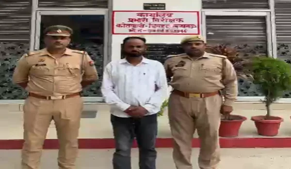 मीटिंग में घुसकर फेंका तेजाब, फिर भाग निकले हमलावर; पुलिस के हाथ लगा पहला आरोपी, खुली कई परतें