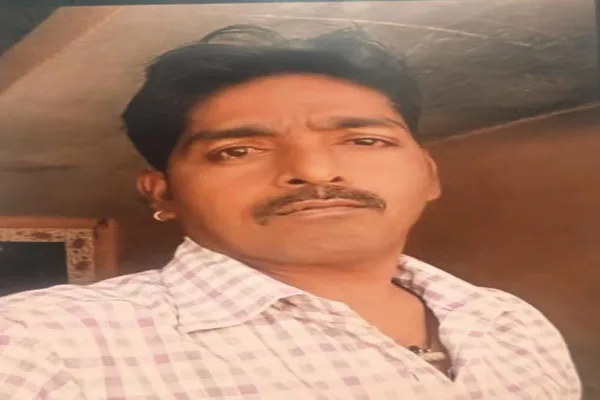 पेड़ की कटाई के दौरान अम्बेडकरनगर में दर्दनाक हादसा, 42 वर्षीय व्यक्ति की मौत