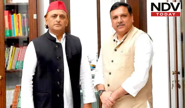 यूपी चुनाव 2027 से पहले संजय सिंह ने अखिलेश यादव से की मुलाकात, गठबंधन पर चर्चा