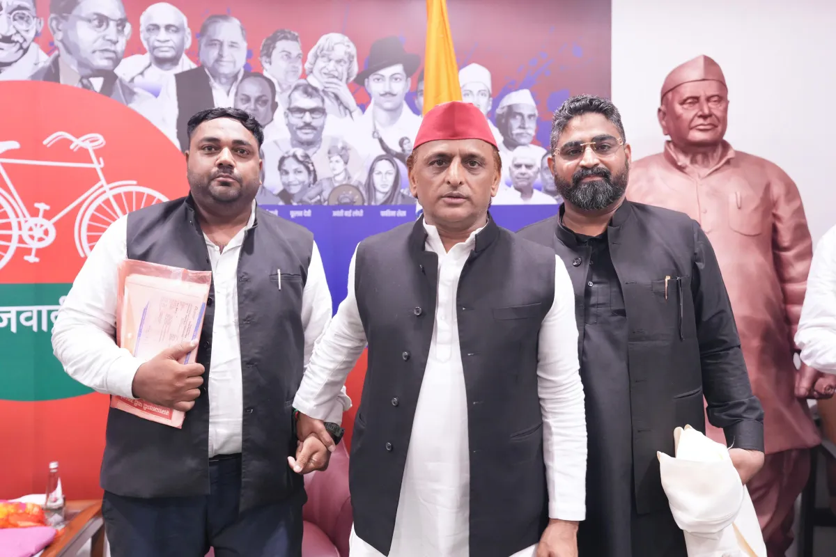 मुजफ्फरनगर सपा संगठन पर अखिलेश यादव से मंथन, 2027 की तैयारी पर जोर