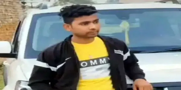 फरीदाबाद: सड़क पर पड़े टूटे बिजली तार की चपेट में युवक और कुत्ते की मौत