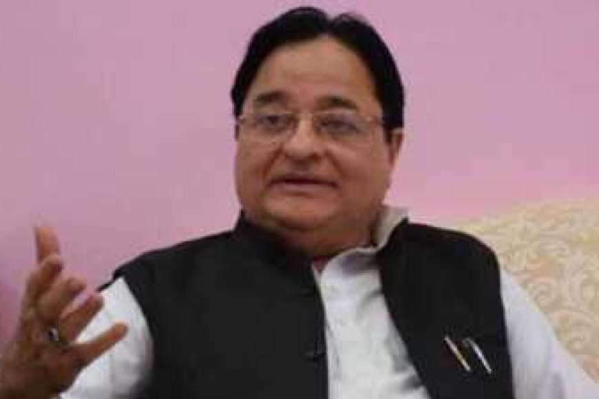 गरबा में गैर-हिंदुओं की एंट्री पर सपा नेता का विवादित बयान, नॉन-वेज रोक पर किया तंज
